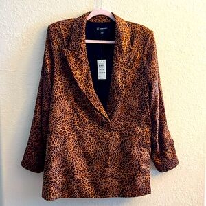 Women’s INC brand new leopard blazer. Never worn size Large